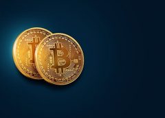 Bitcoin se drží nad 28 000 USD