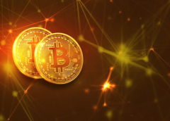 Bitcoin spadl pod 83 000 USD
